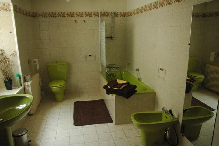 Room 19 of 37