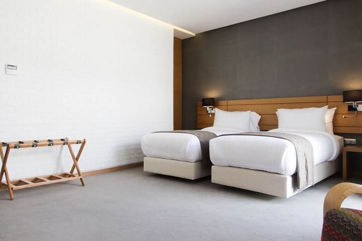Room 21 of 57