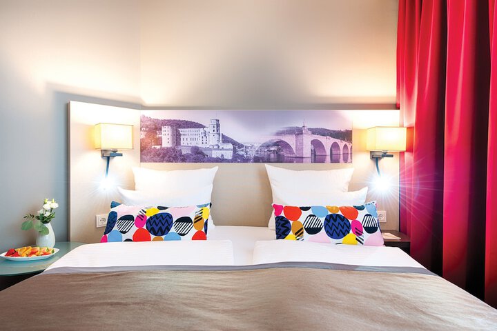 Room 26 of 73