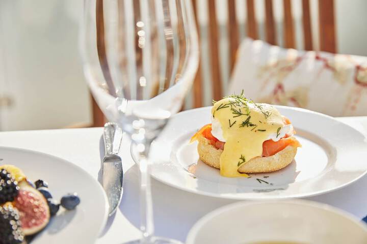 Breakfast/Coffee Service 111 of 154