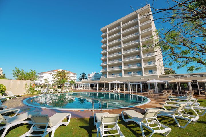 Pool Hotel