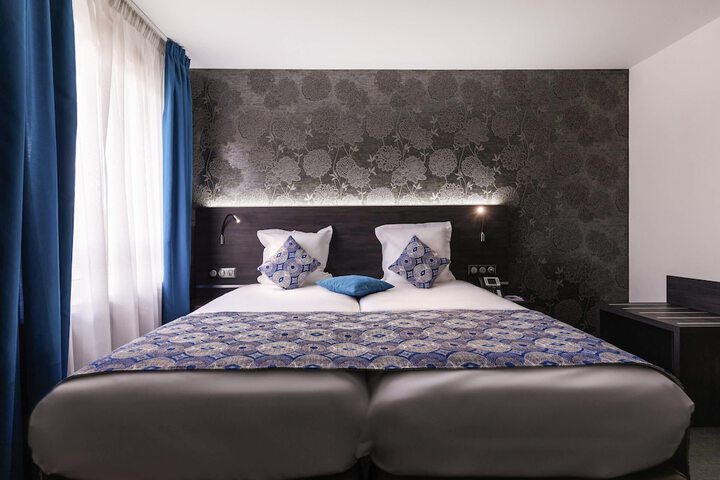 Room 41 of 93
