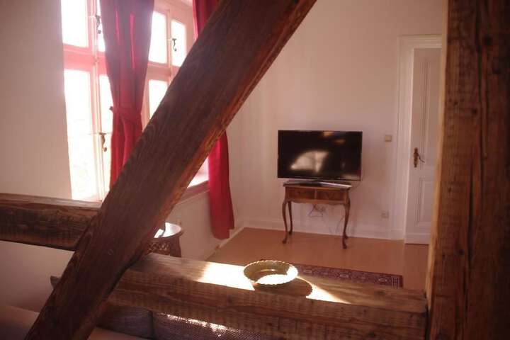 Room 3 of 79