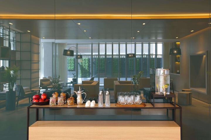 Hotel Interior 17 of 223