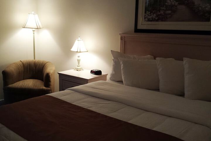 Room 9 of 43