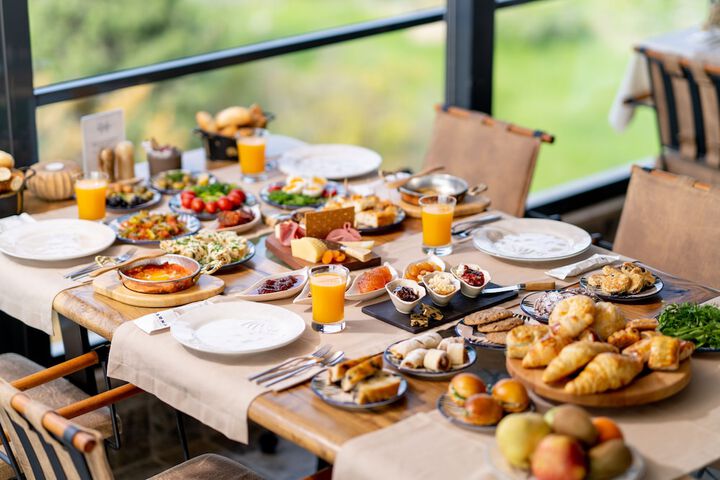Breakfast/Coffee Service 65 of 91