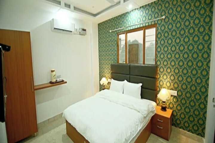 Room 22 of 51