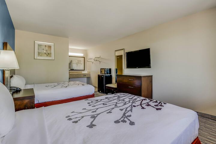 Room 21 of 38