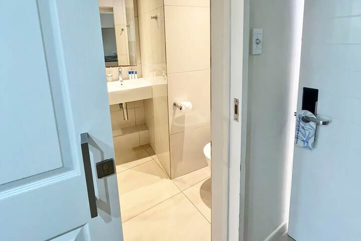 Room 113 of 181