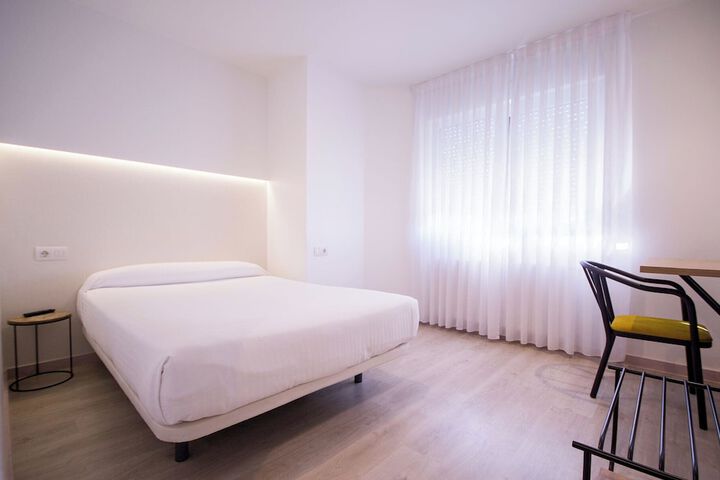 Room 18 of 38