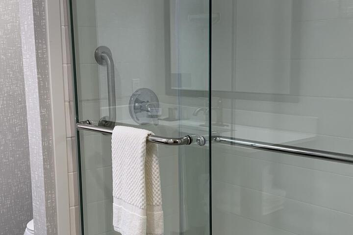 Double Accessible (1 of 7)