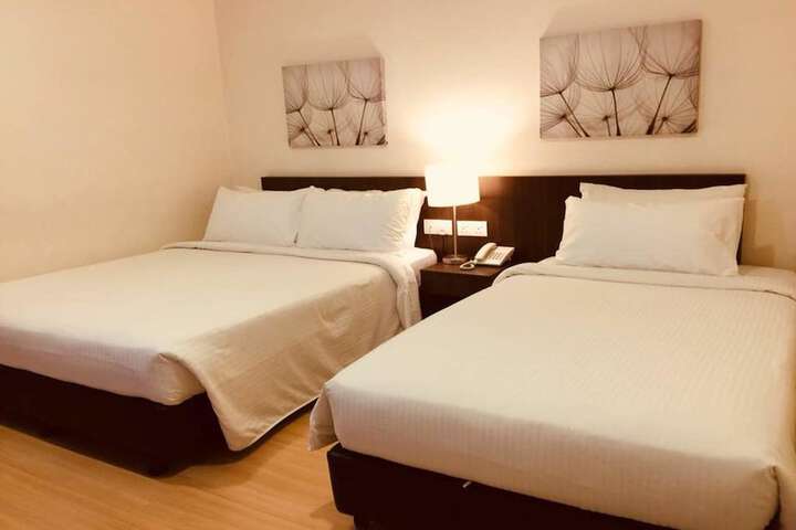 Room 19 of 34