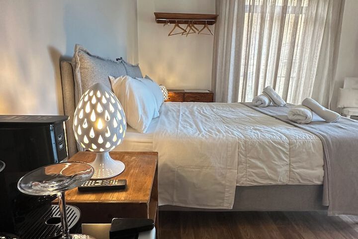 Room 19 of 37