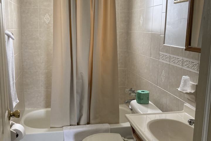 Room 18 of 23