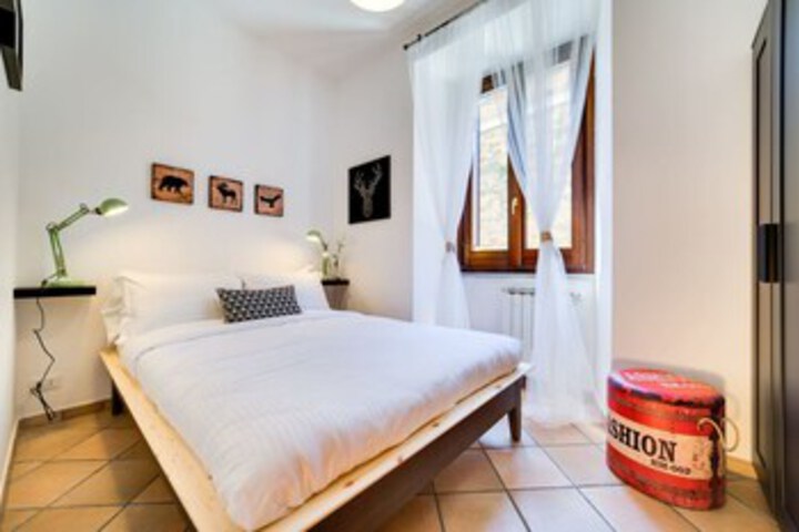 Room 7 of 23