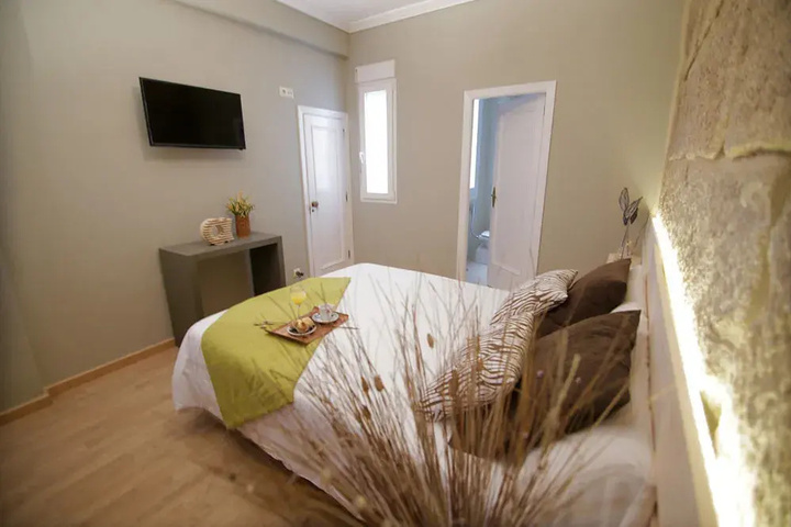 Room 4 of 31