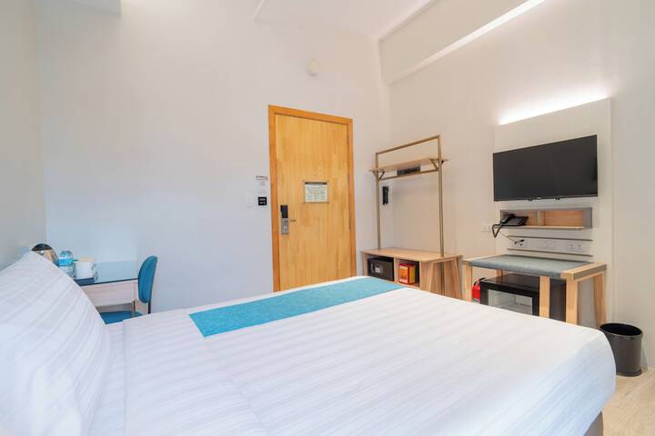 Room 28 of 70