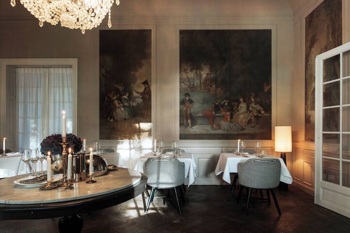 Dining 216 of 252
