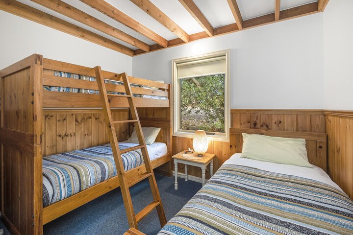 Room 8 of 41