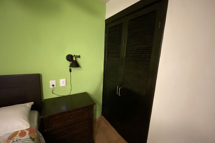 Room 38 of 137