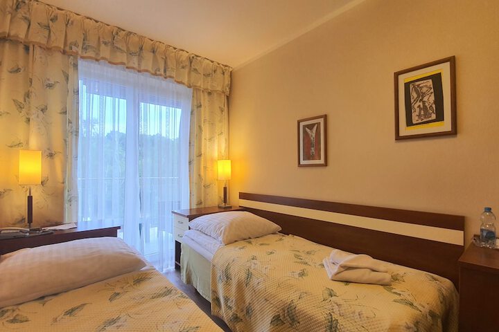 Room 20 of 53