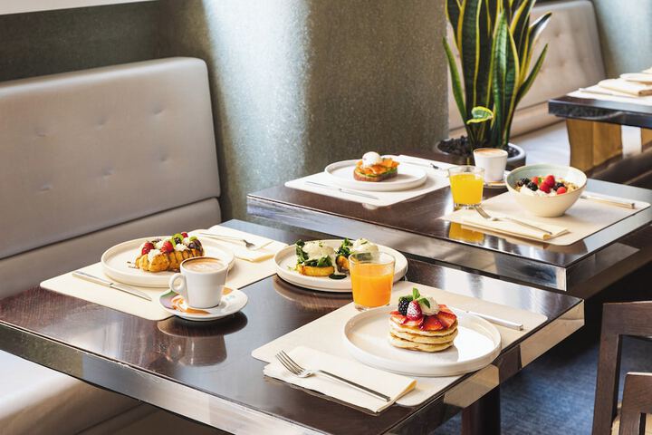 Breakfast/Coffee Service 73 of 115