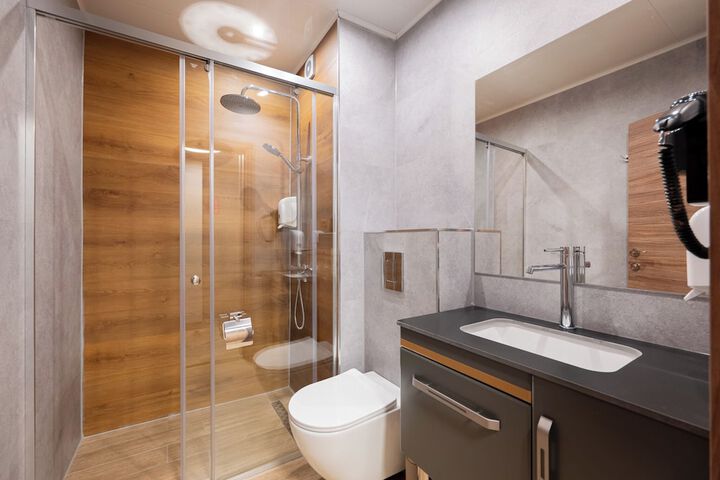 Clean Restrooms