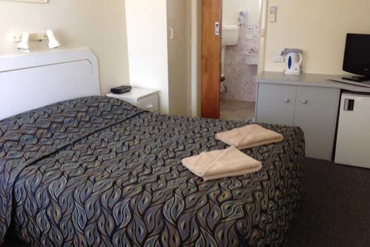 Room 12 of 35