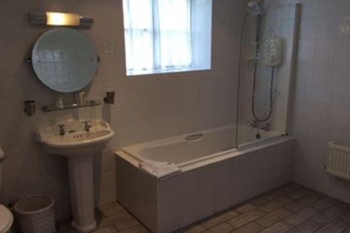 Room 6 of 22