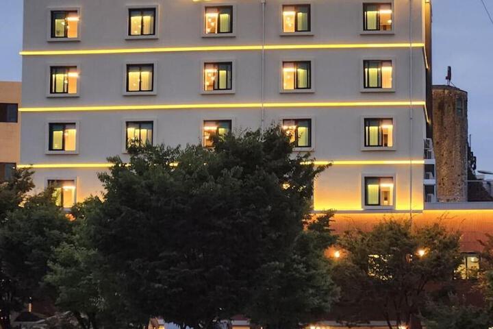 Asan Urban Brown Hotel