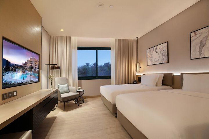 Room 19 of 180