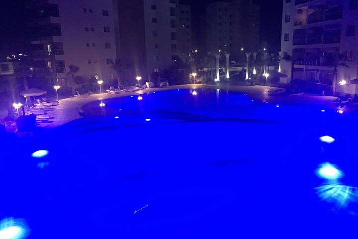 Pool 14 of 24