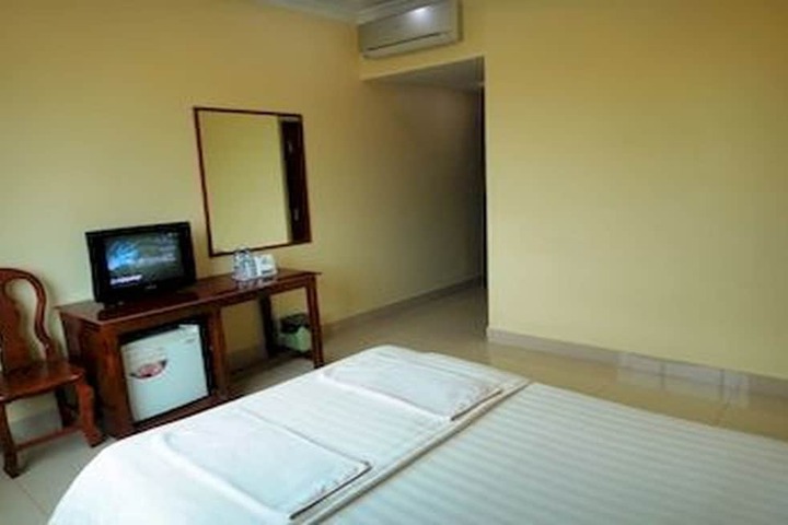 Room 8 of 47