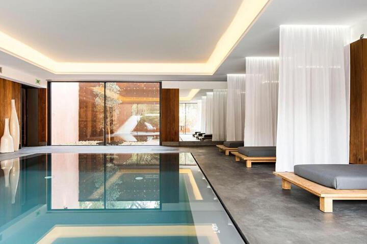 Pool 28 of 226