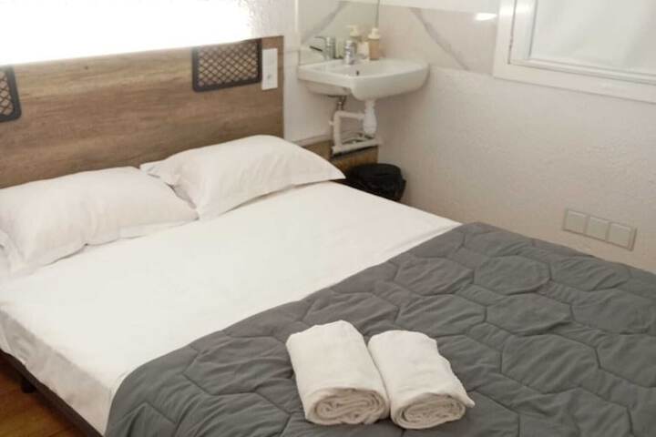 Room 10 of 26