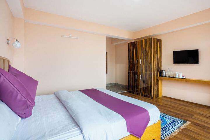 Room 4 of 19