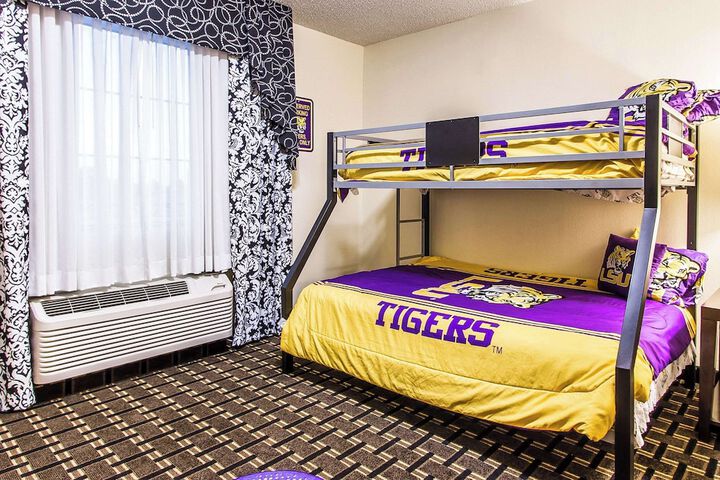 Room 8 of 59
