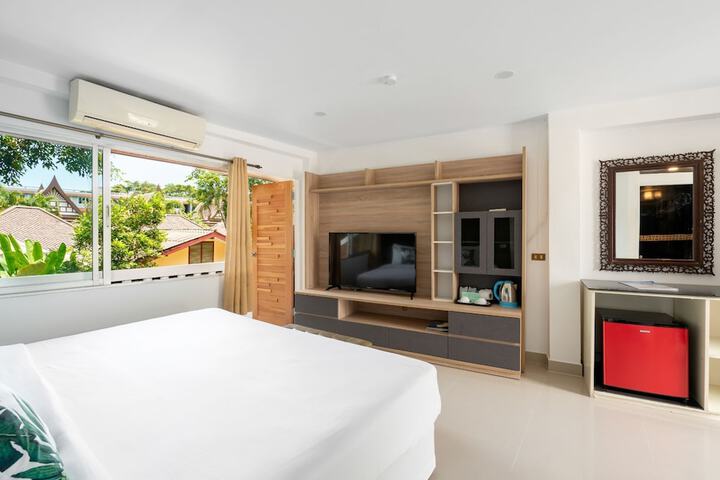 Room 4 of 94
