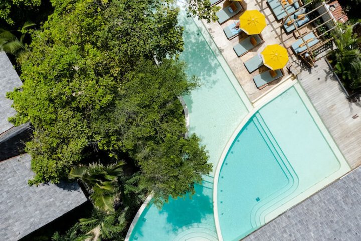 Pool 131 of 262