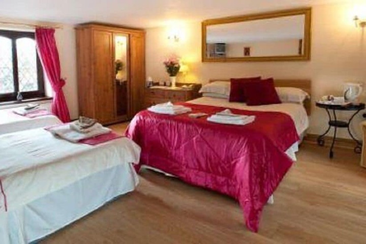 Room 5 of 25