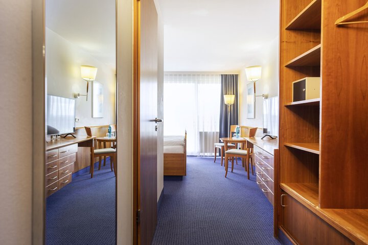Room 37 of 88