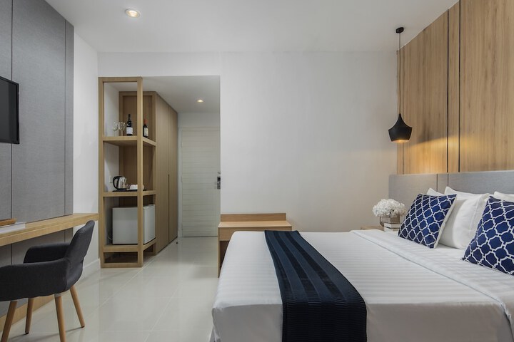 Room 16 of 56
