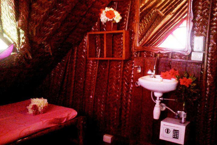 Room 27 of 60