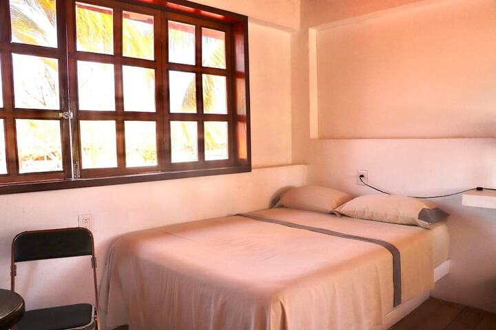 Room 4 of 34