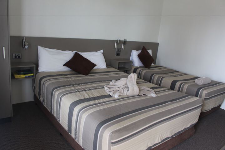 Room 16 of 46