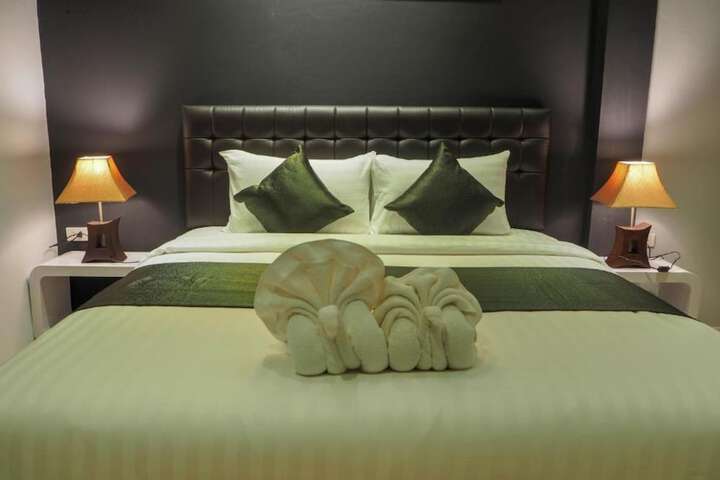 Room 15 of 50