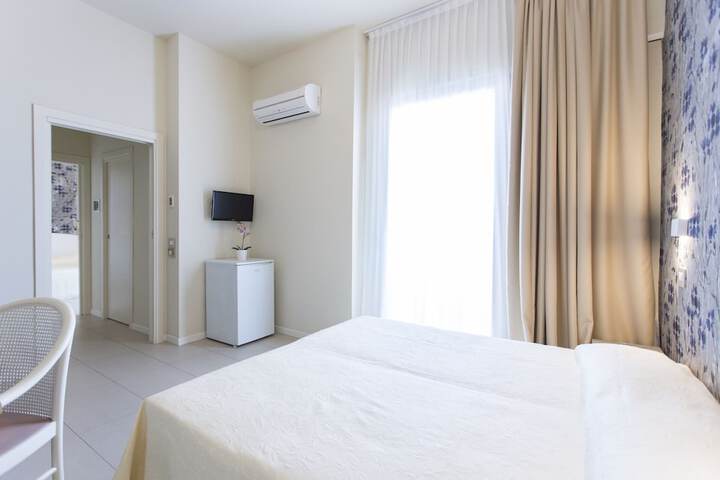 Room 4 of 54