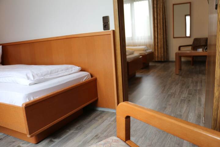 Room 17 of 31