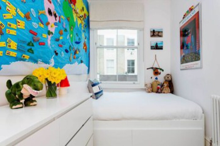 Room 12 of 14