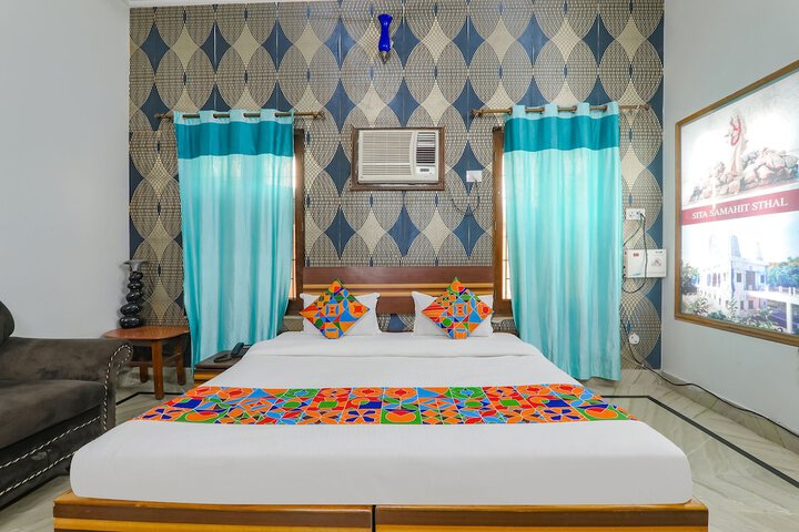 Room 12 of 41